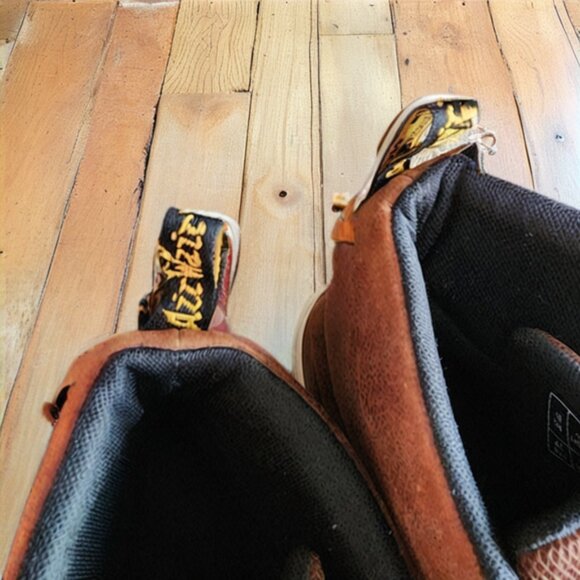 Looking for a pair of boots that blend rugged durability with all-day comfort? main image 5